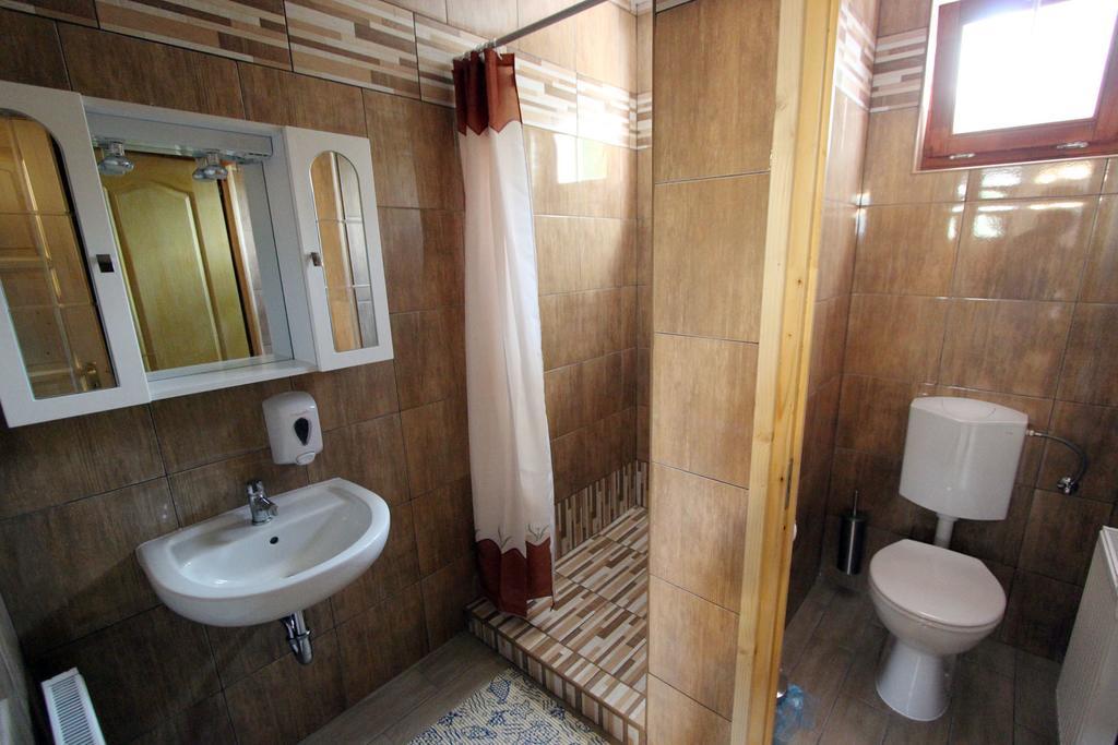 Gesztenyes Vendeghaz Garáb Buitenkant foto