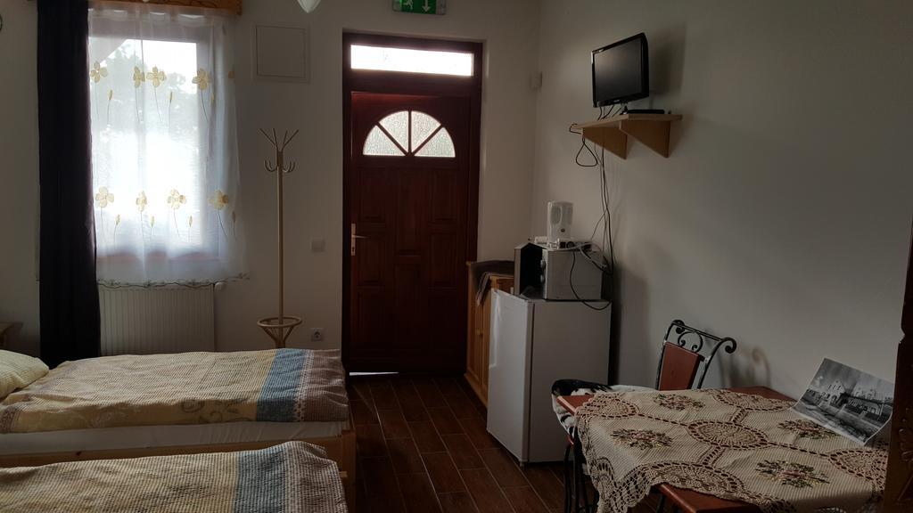 Gesztenyes Vendeghaz Garáb Buitenkant foto