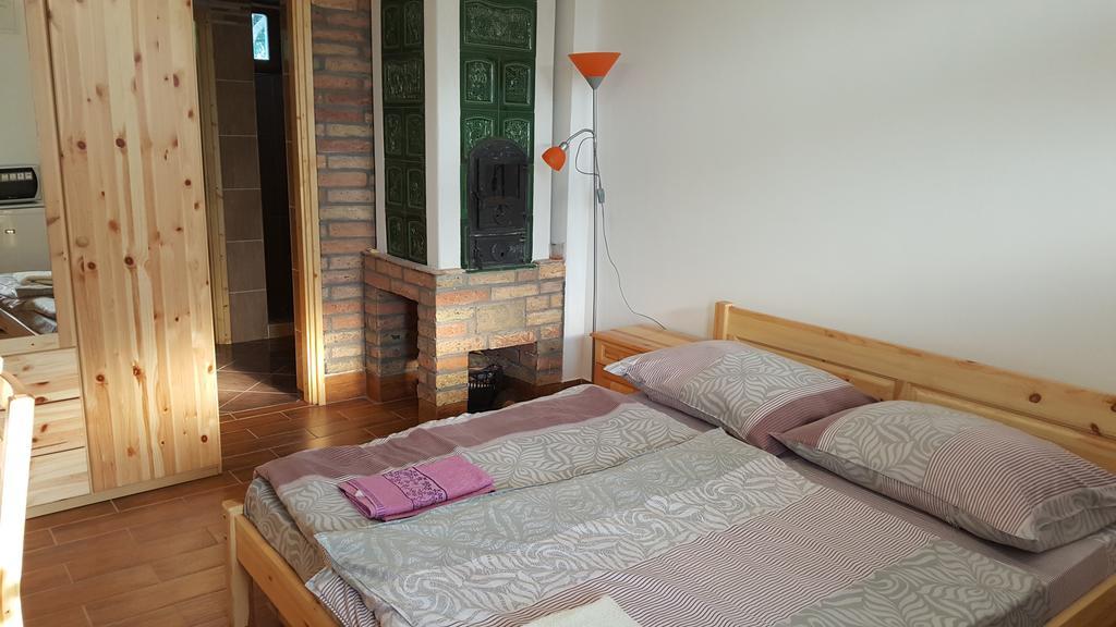 Gesztenyes Vendeghaz Garáb Buitenkant foto