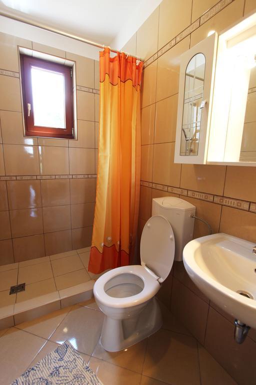 Gesztenyes Vendeghaz Garáb Buitenkant foto