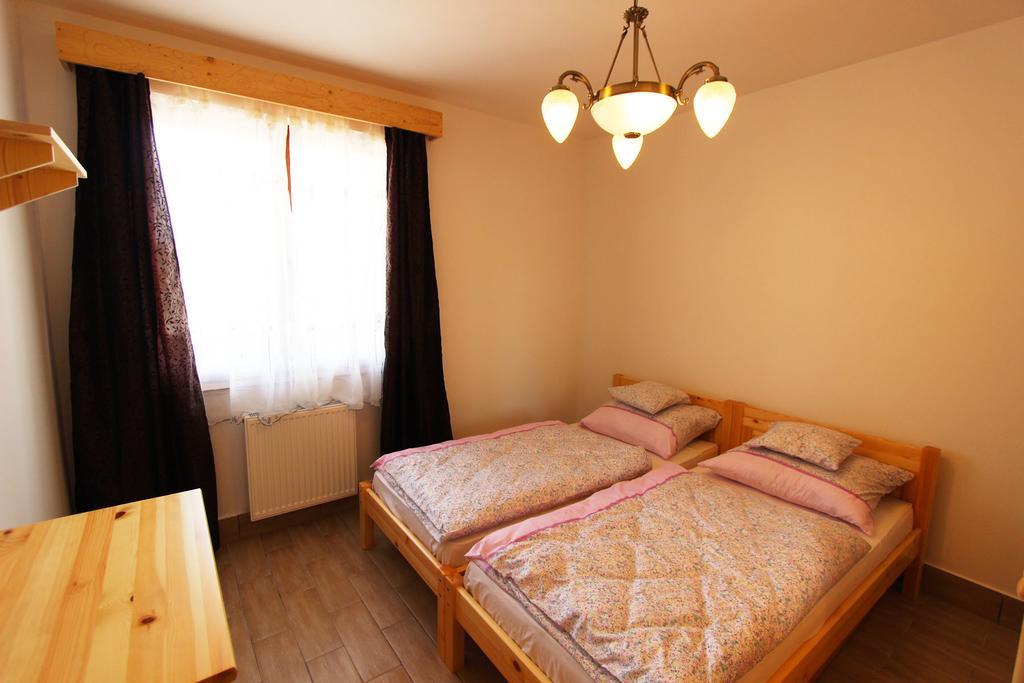 Gesztenyes Vendeghaz Garáb Buitenkant foto
